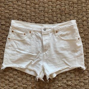 Levi’s white jean shorts